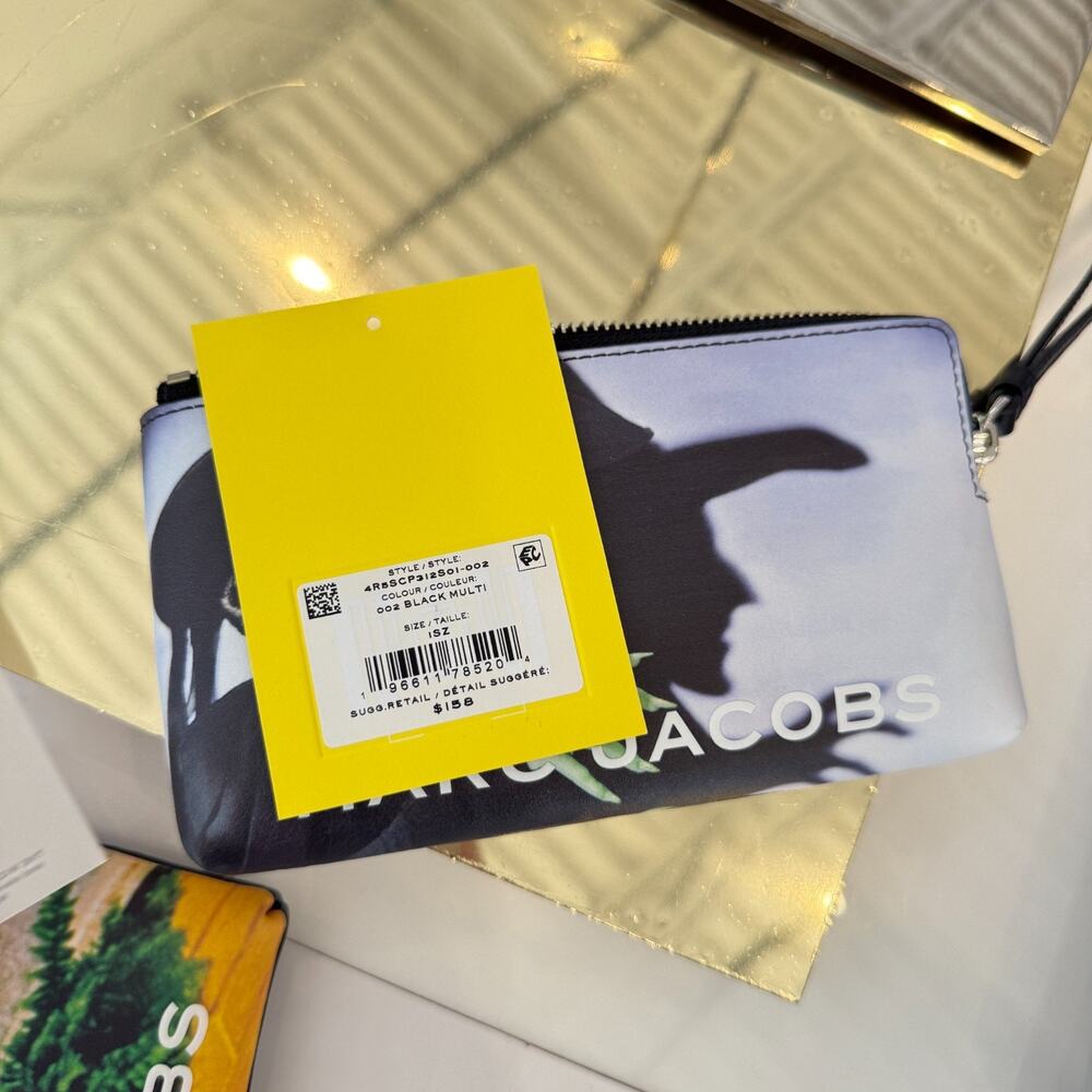 Limited‼️Marc Jacobs x ‘The Wizard of Oz’ Wristlet - Picture 4 of 4